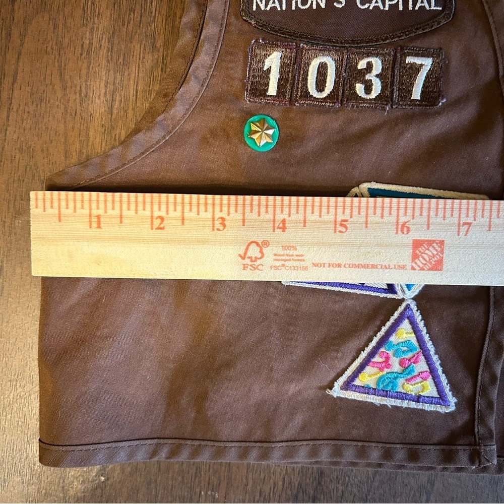 Vintage 90s Girl Scout USA Vest Brownie Medium Nation’s Capital Patches Pin - Picture 11 of 12